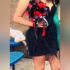 Homecoming dress wore for approx 2 hours. Like brand new condition